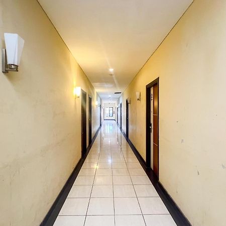 Urbanview Trisula Hotel Makassar Luaran gambar