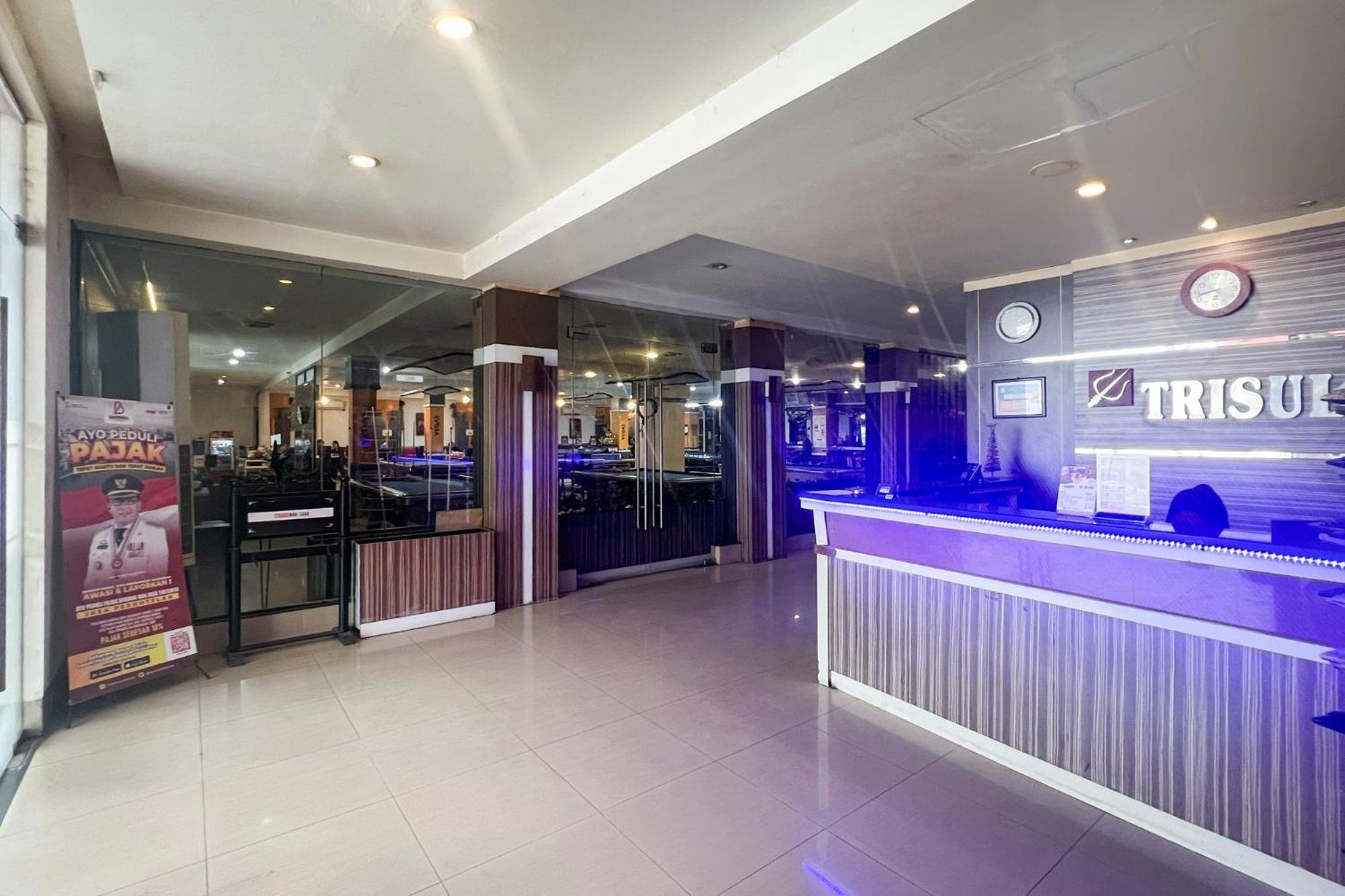 Urbanview Trisula Hotel Makassar Luaran gambar